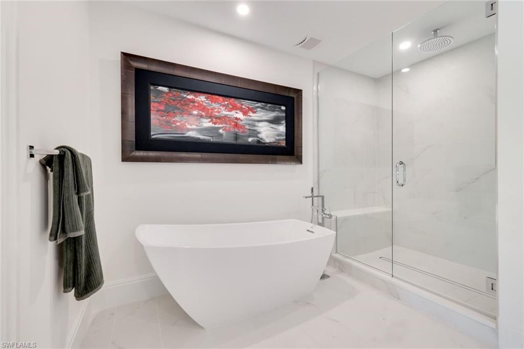 1130 3rd Ave S, Unit 215, Naples, FL 34102 Photo