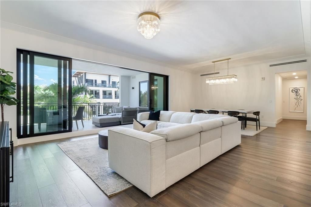 1130 3rd Ave S, Unit 215, Naples, FL 34102 Photo