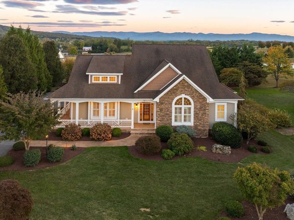 121 CLAREMONT AVE, ROCKINGHAM, VA 22801