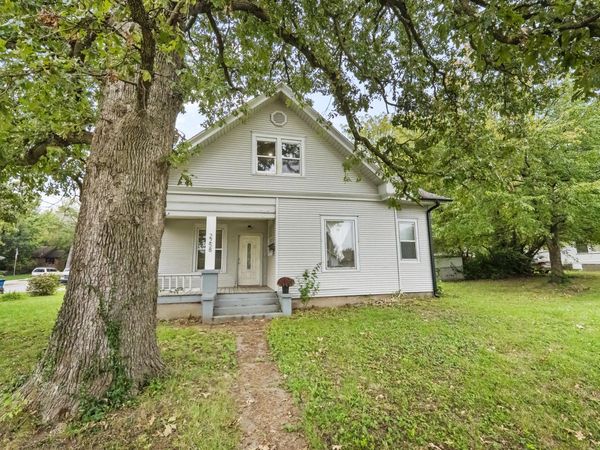 2258 N Missouri Avenue, Springfield, MO 65803