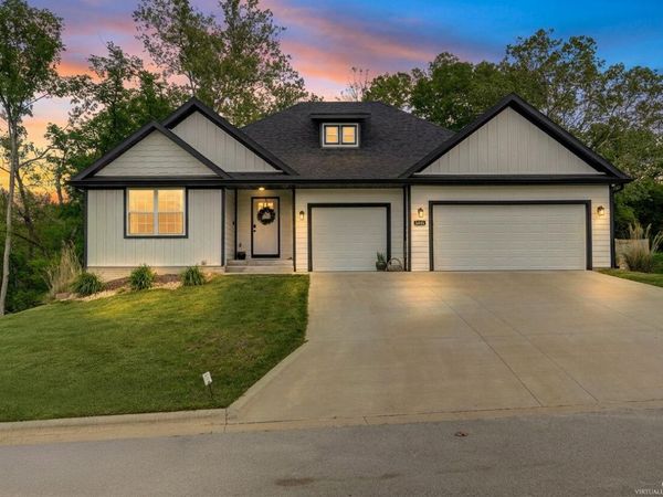 1611 E Hayloft Drive, Ozark, MO 65721