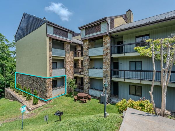 1130 Ski View Drive, Gatlinburg, TN 37738