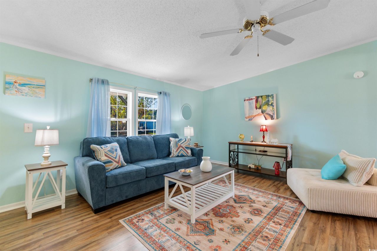 212 Captains Dr. Photo 18