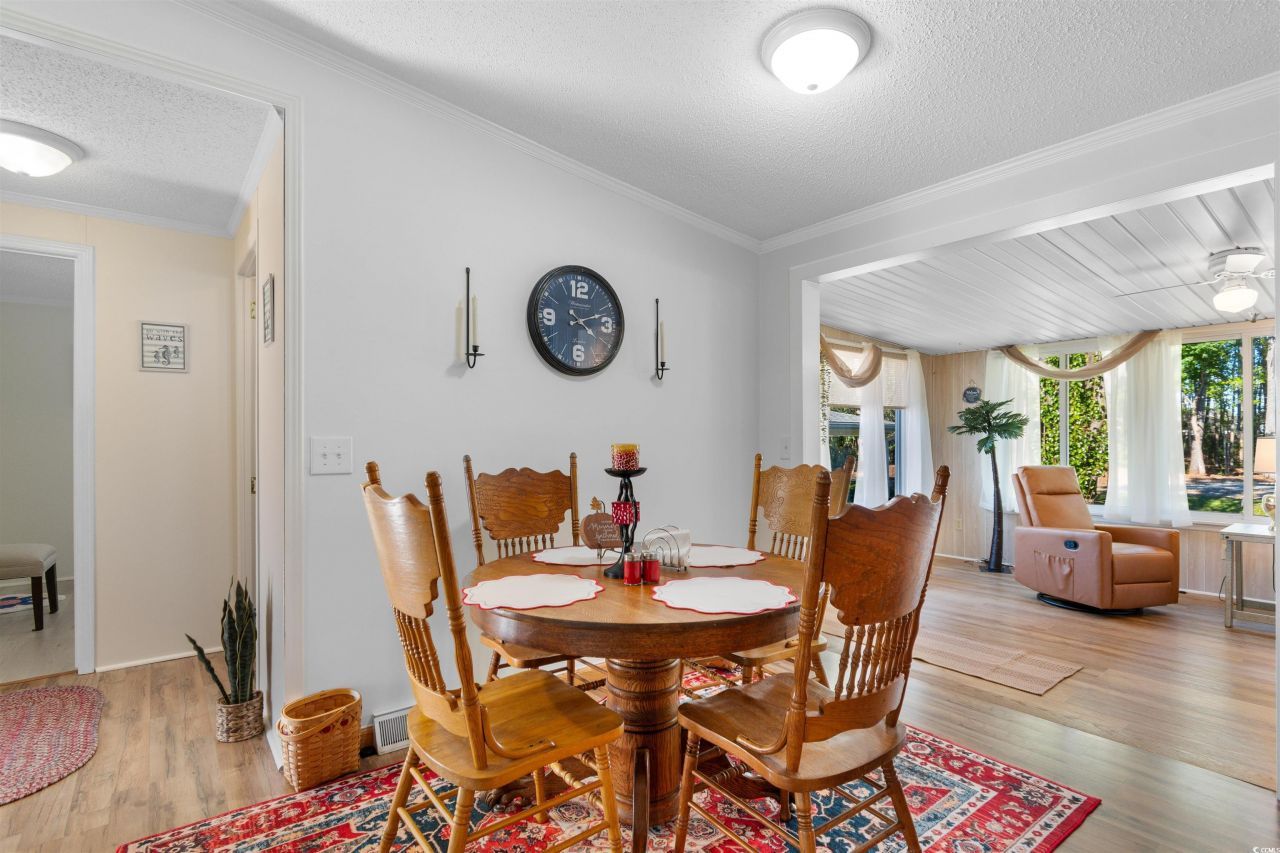 212 Captains Dr. Photo 19