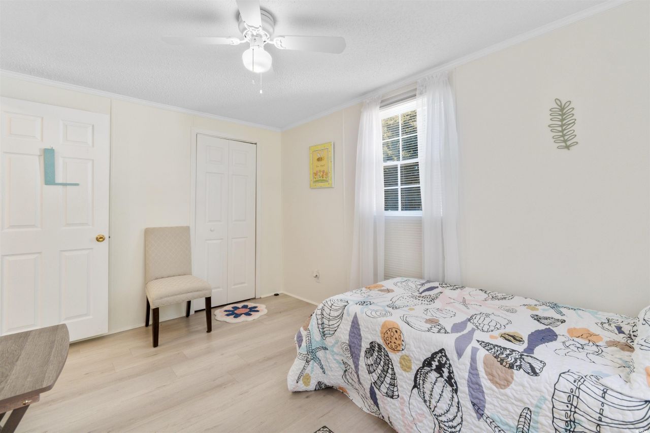 212 Captains Dr. Photo 32