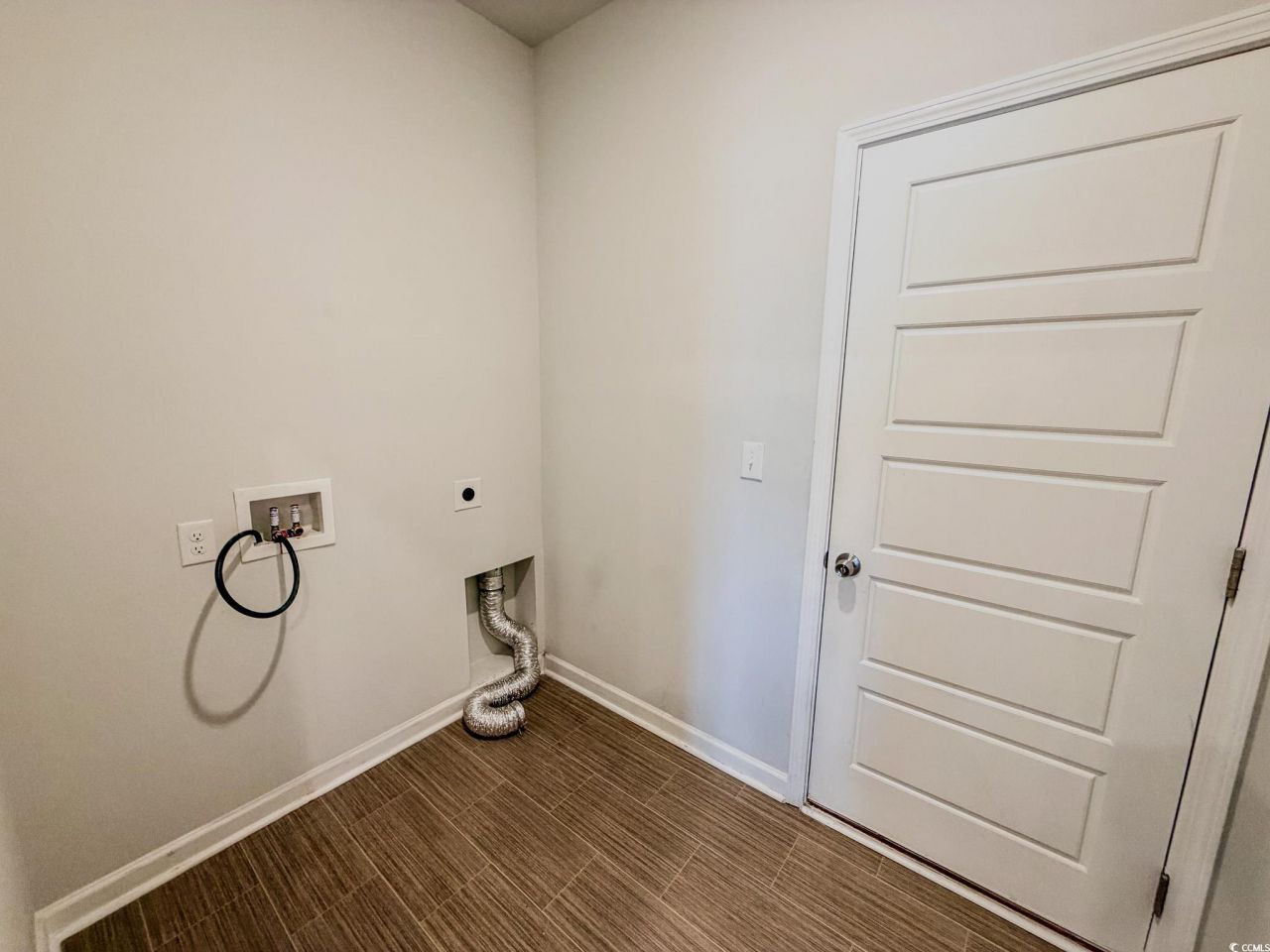 8191 Forest Edge Dr. Photo 11