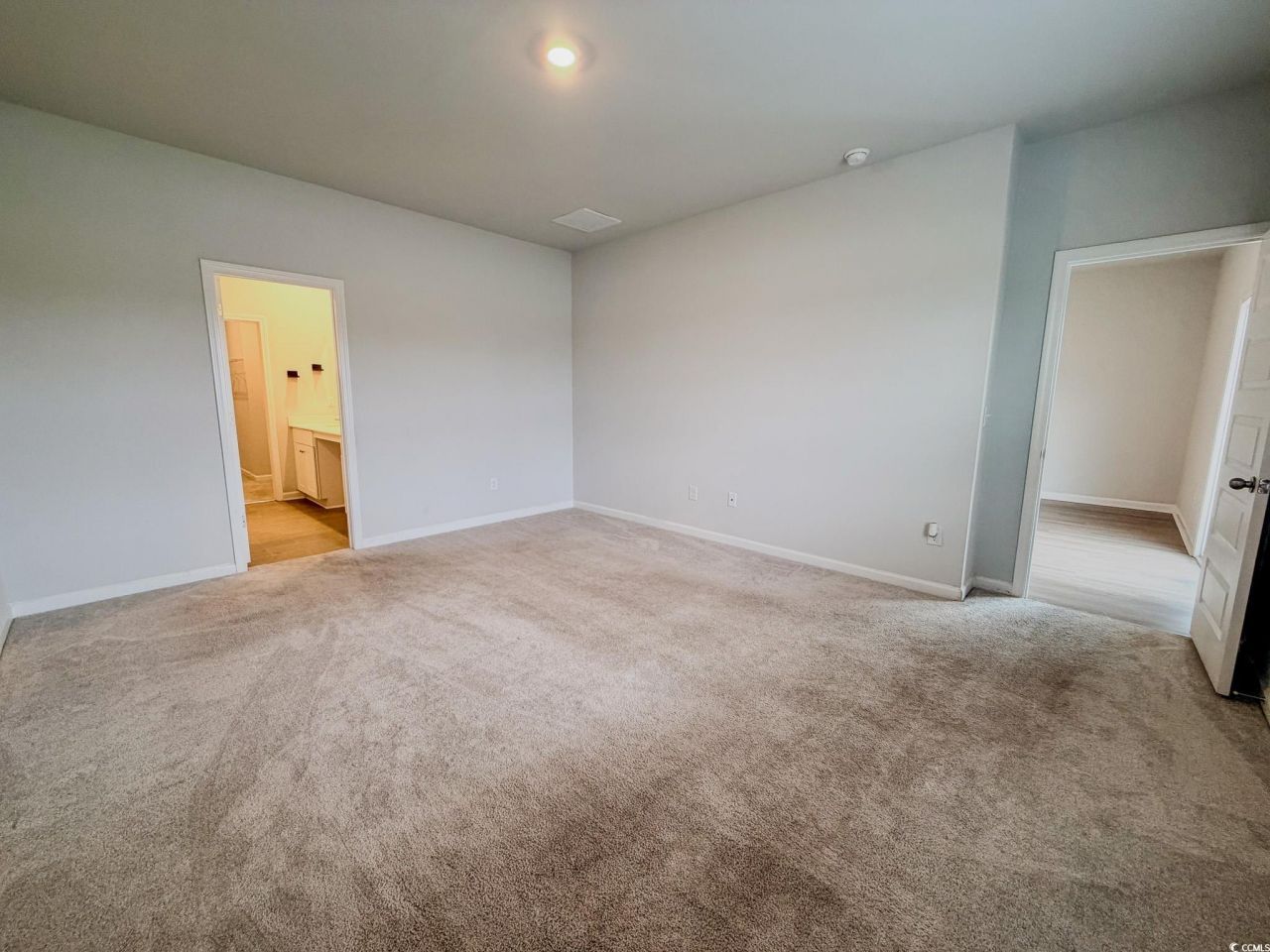 8191 Forest Edge Dr. Photo 13