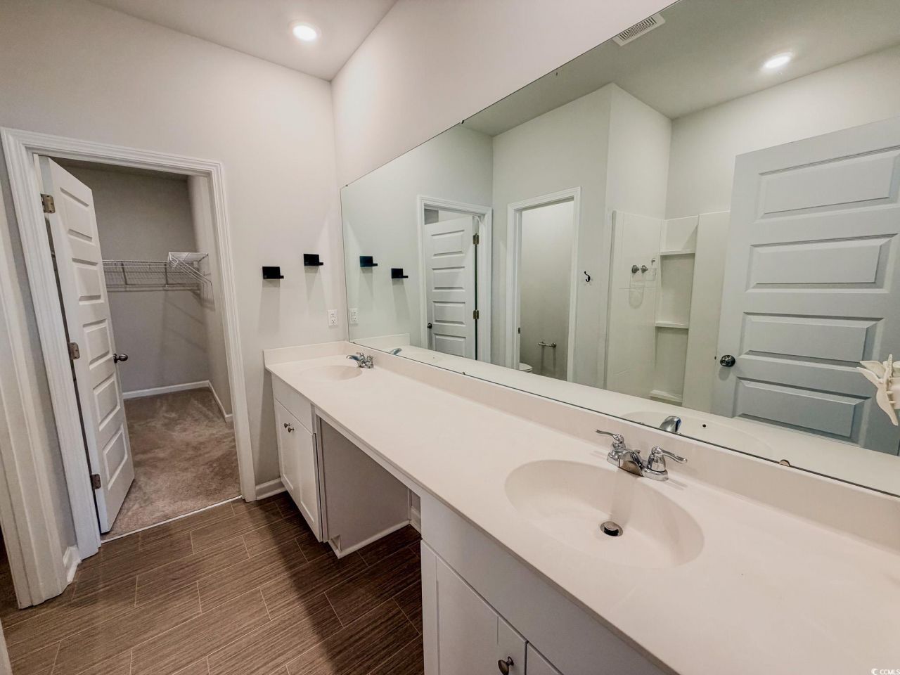 8191 Forest Edge Dr. Photo 14