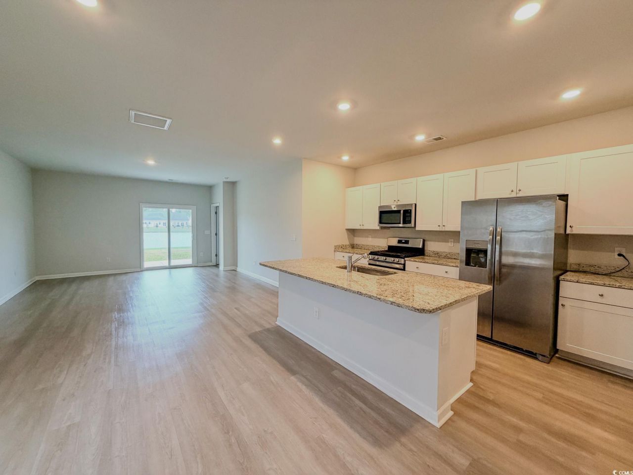 8191 Forest Edge Dr. Photo 5