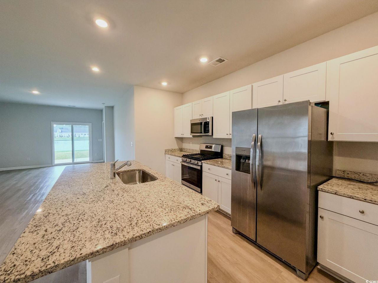 8191 Forest Edge Dr. Photo 6