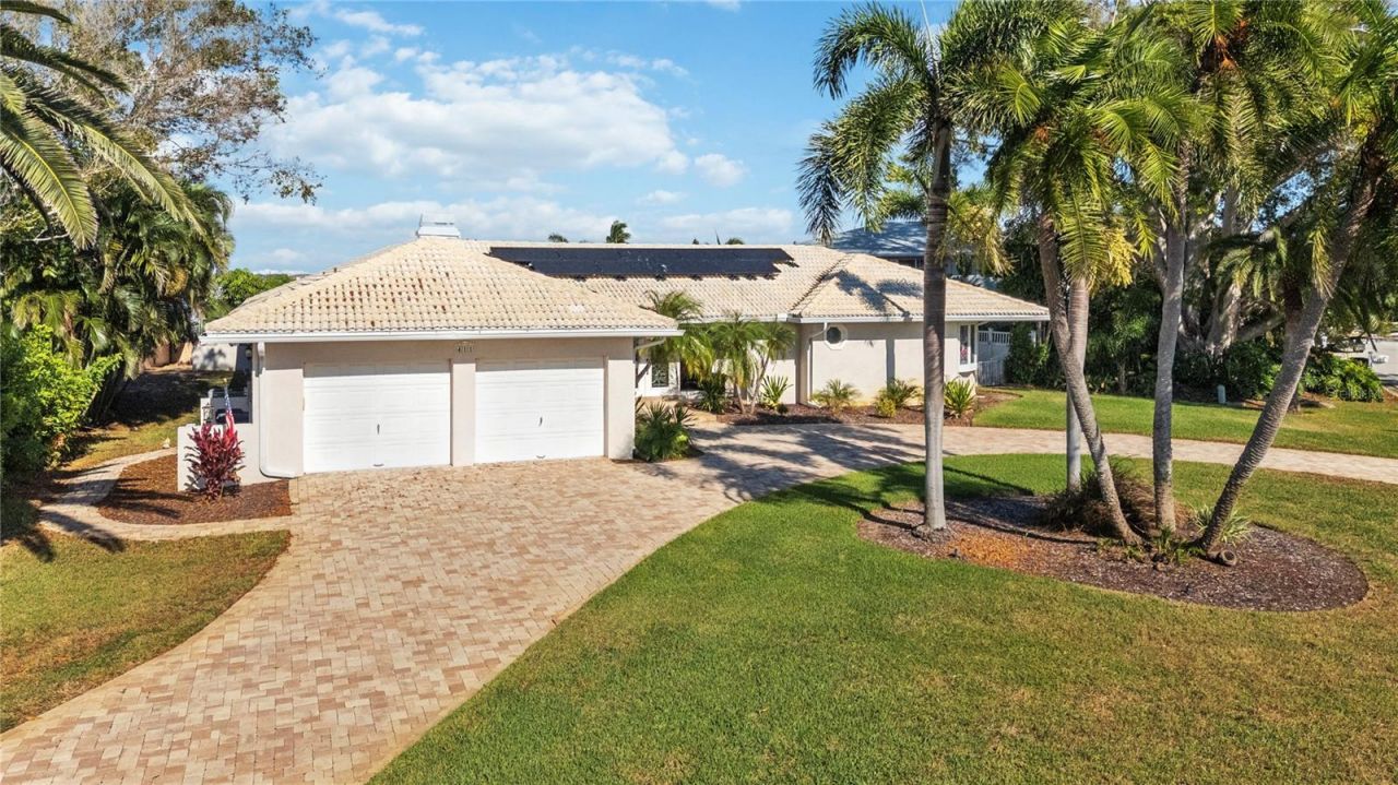 411 Belle Isle Avenue, Belleair Beach, FL 33786 Photo