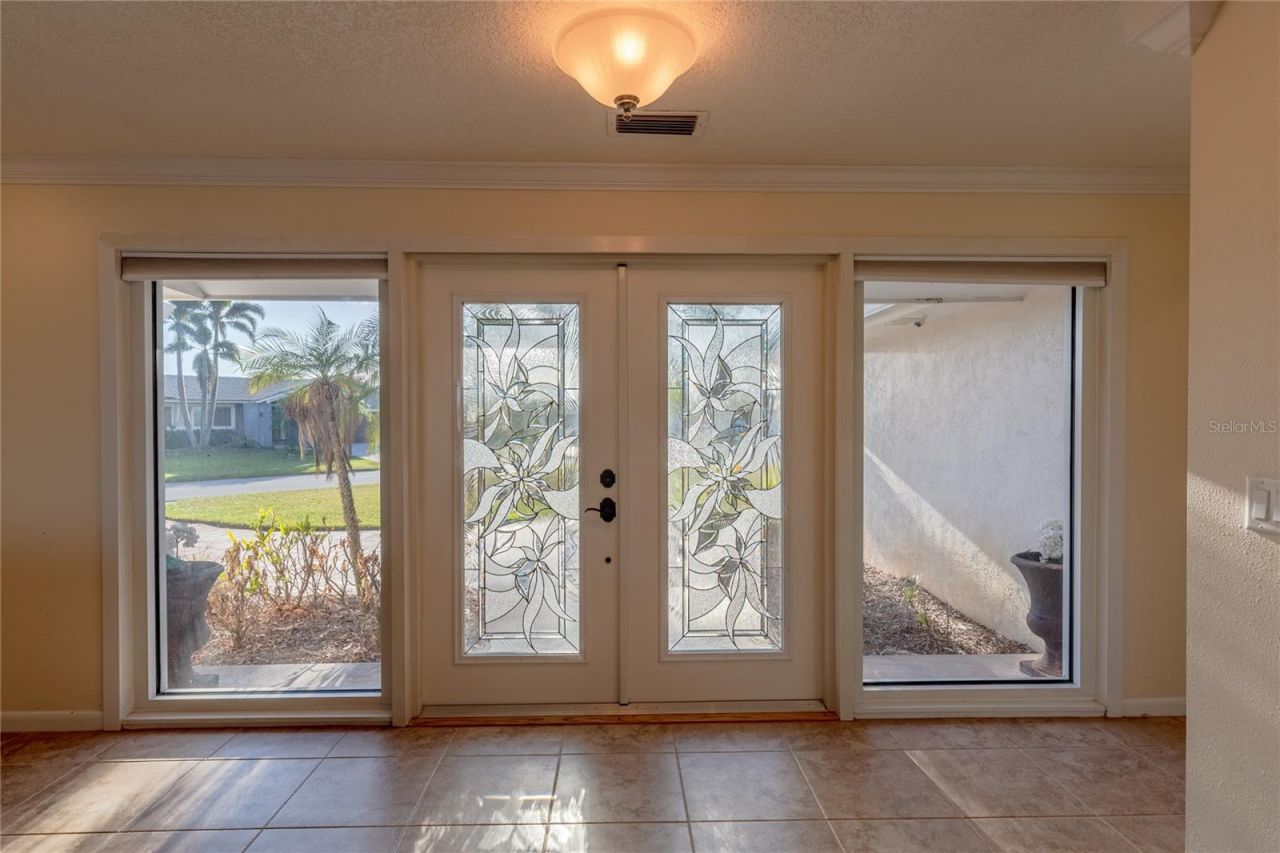 411 Belle Isle Avenue, Belleair Beach, FL 33786 Photo