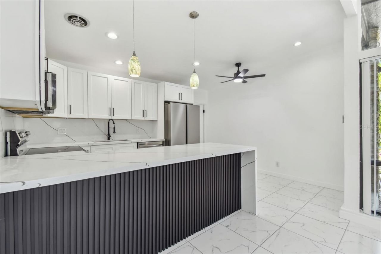 1600 Delaware Avenue Ne, Saint Petersburg, FL 33703 Photo