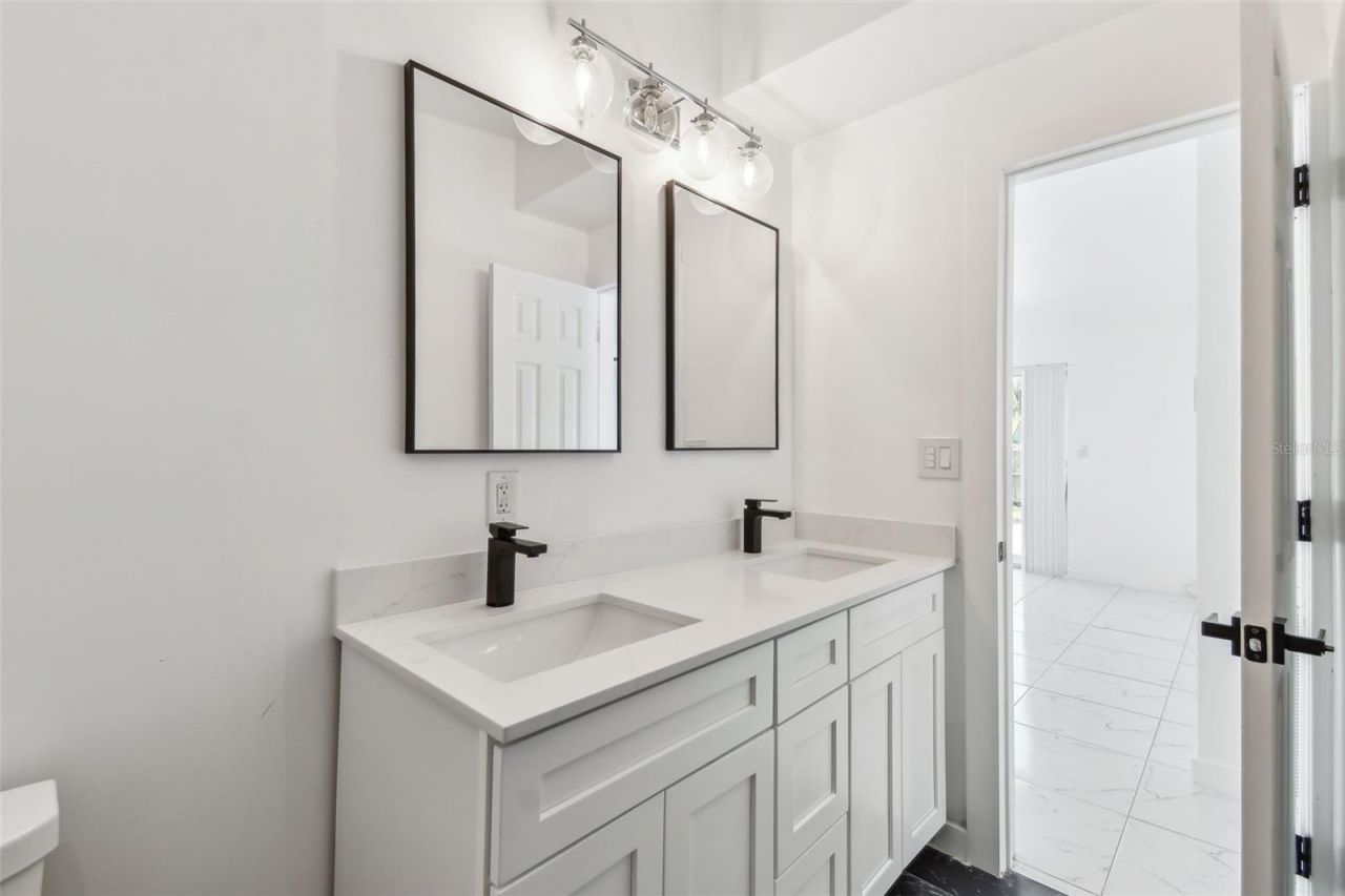 1600 Delaware Avenue Ne, Saint Petersburg, FL 33703 Photo