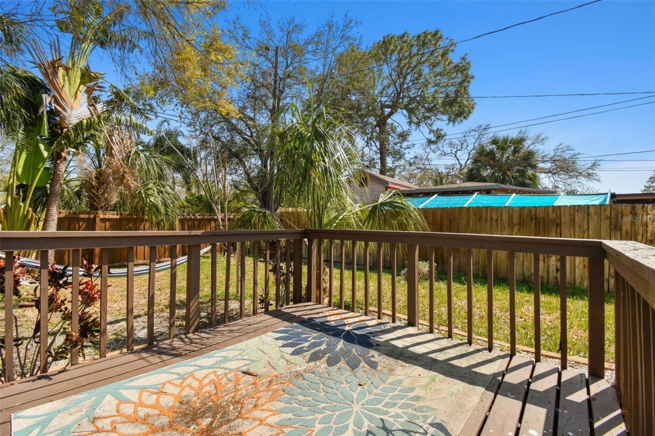 1600 Delaware Avenue Ne, Saint Petersburg, FL 33703 Photo