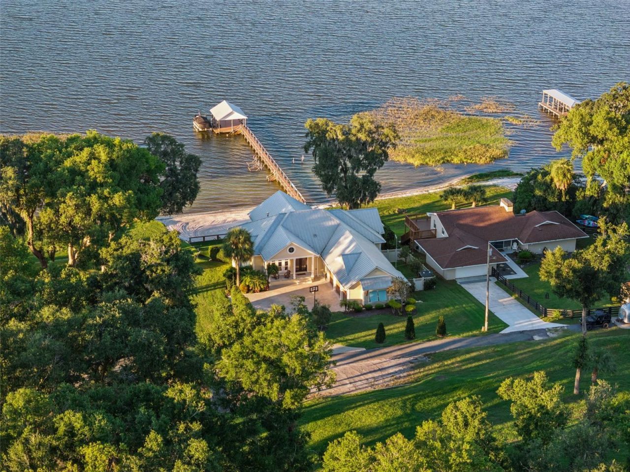 12943 SE Sunset Harbor Road, Weirsdale, FL 32195 Photo