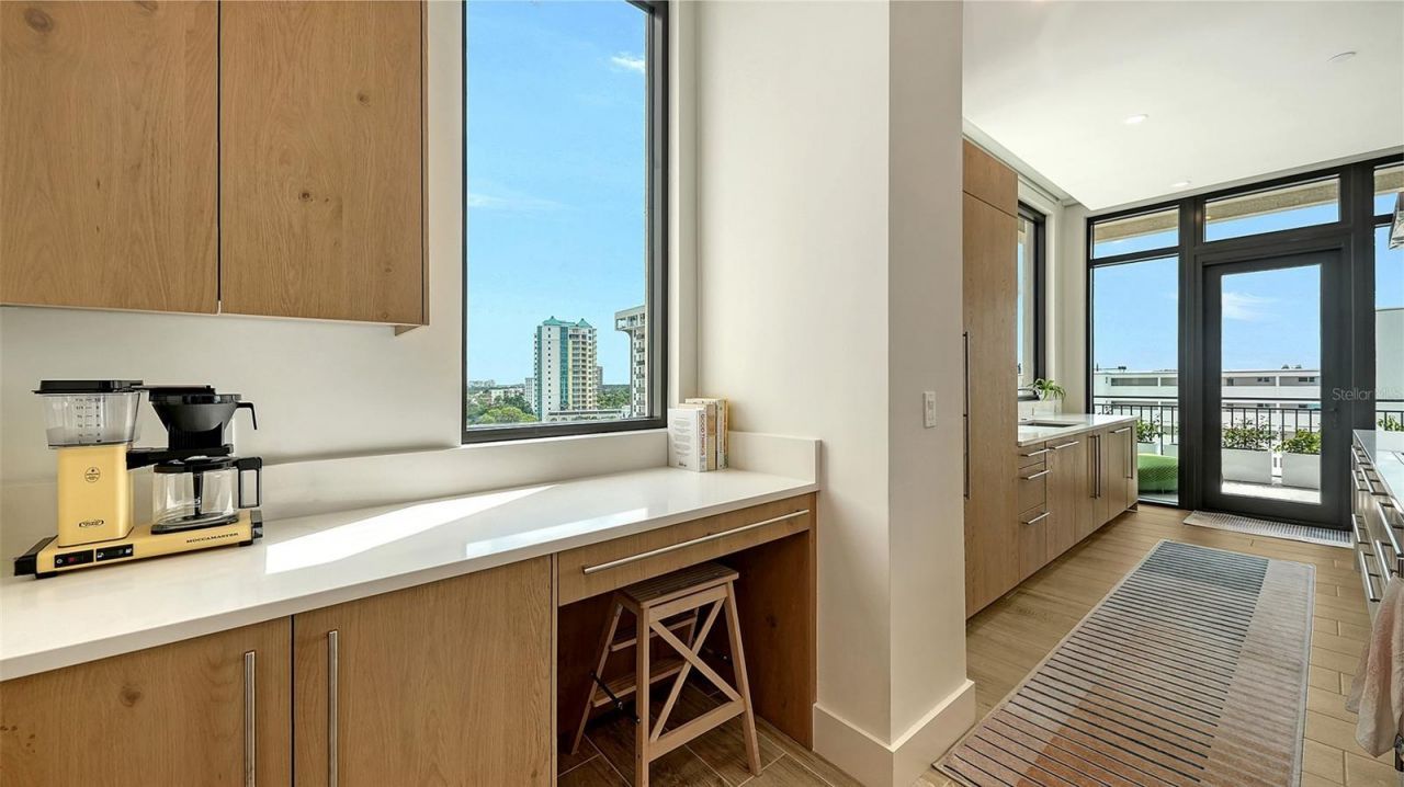 33 S Palm Avenue, Unit 701, Sarasota, FL 34236 Photo