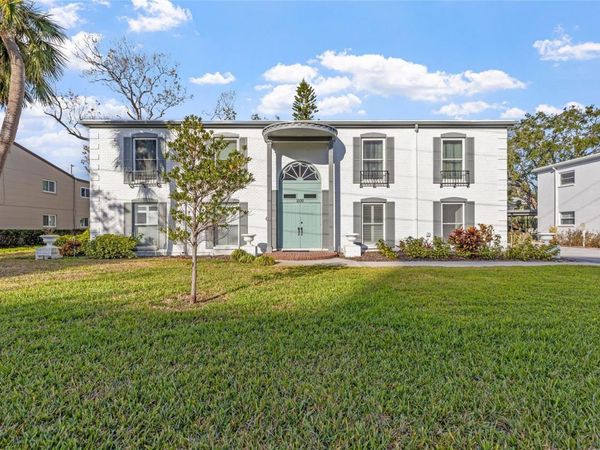 1330 SNELL ISLE BOULEVARD NE, Unit 4, ST PETERSBURG, FL 33704