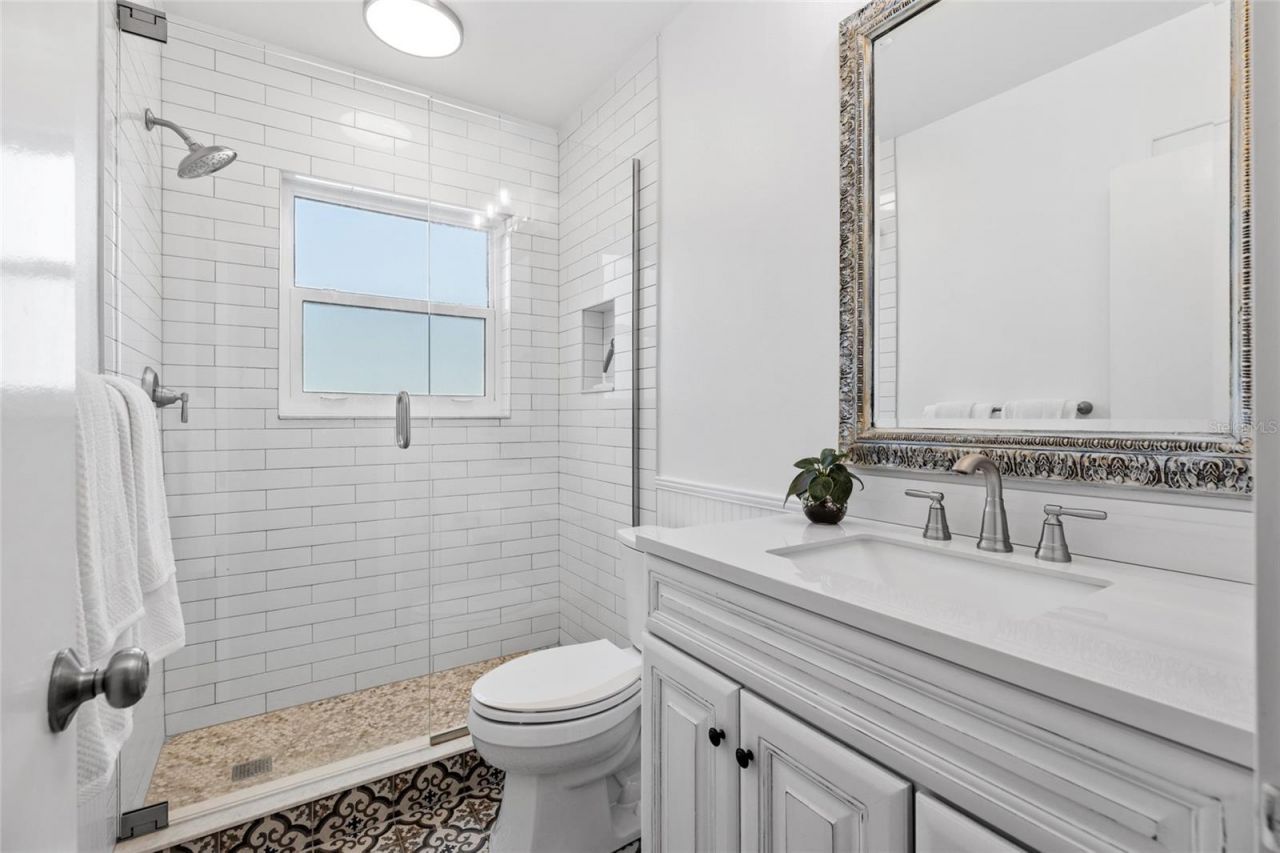 1330 Snell Isle Boulevard Ne, Unit 4, Saint Petersburg, FL 33704 Photo