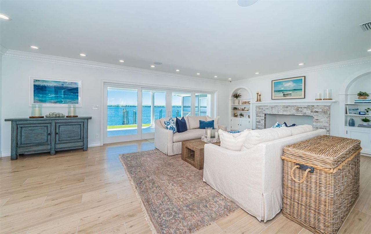 4916 62nd Avenue S, Saint Petersburg, FL 33715 Photo