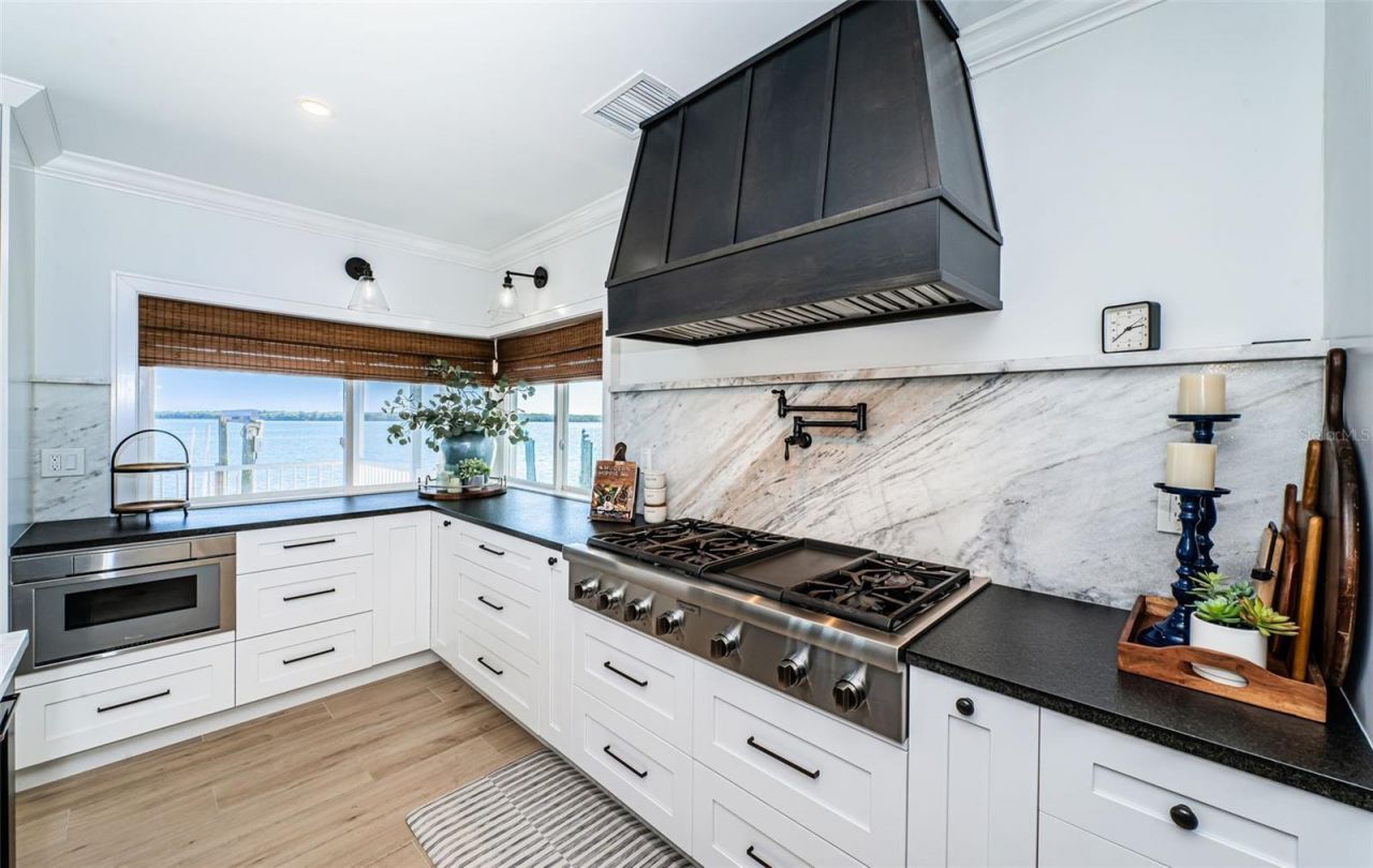 4916 62nd Avenue S, Saint Petersburg, FL 33715 Photo