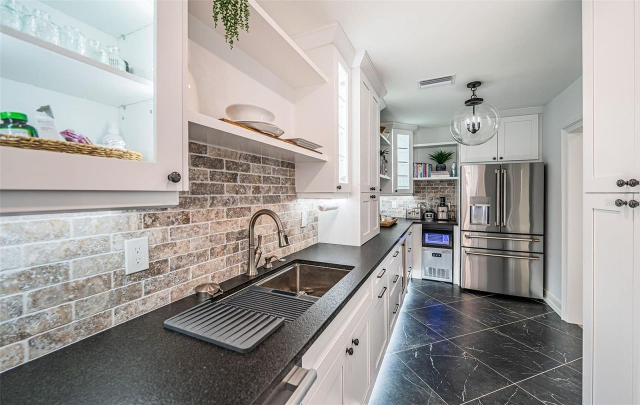 4916 62nd Avenue S, Saint Petersburg, FL 33715 Photo