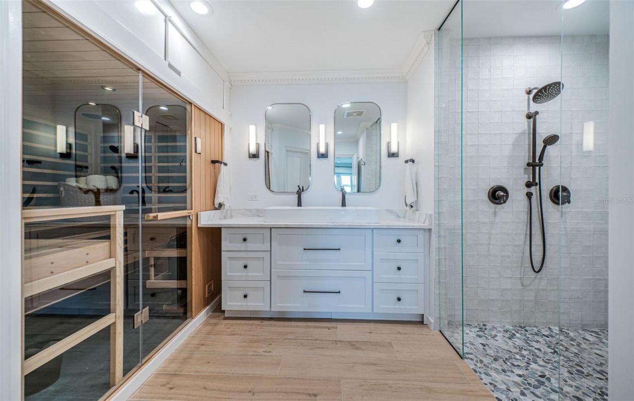 4916 62nd Avenue S, Saint Petersburg, FL 33715 Photo