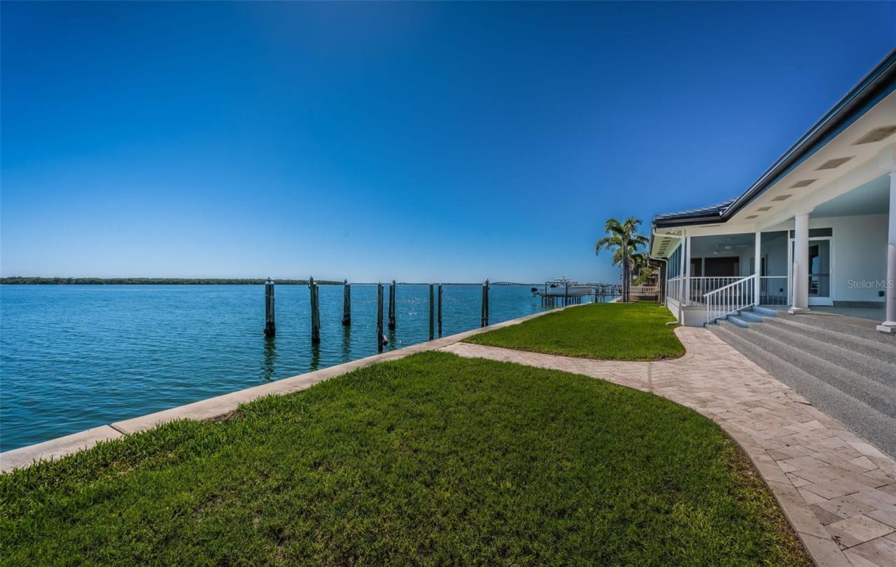 4916 62nd Avenue S, Saint Petersburg, FL 33715 Photo