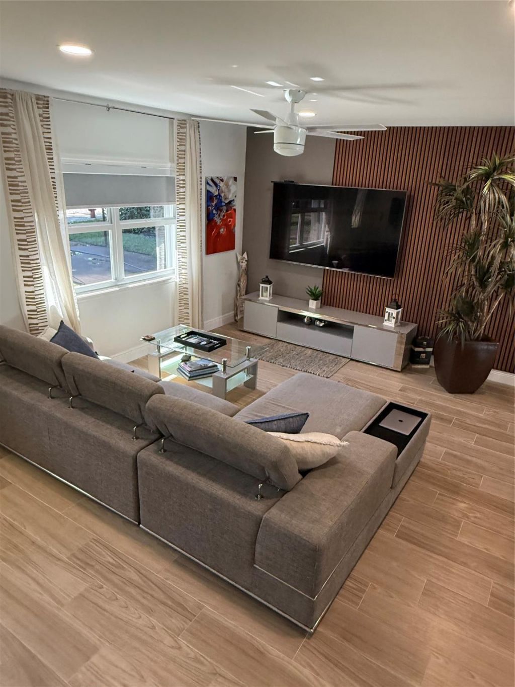 1637 SE 1st Street, Pompano Beach, FL 33060 Photo