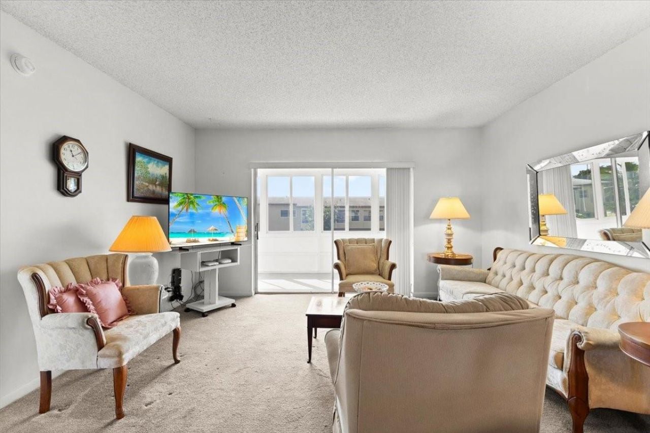 7200 NW 5th Place, Unit 203, Margate, FL 33063 Photo