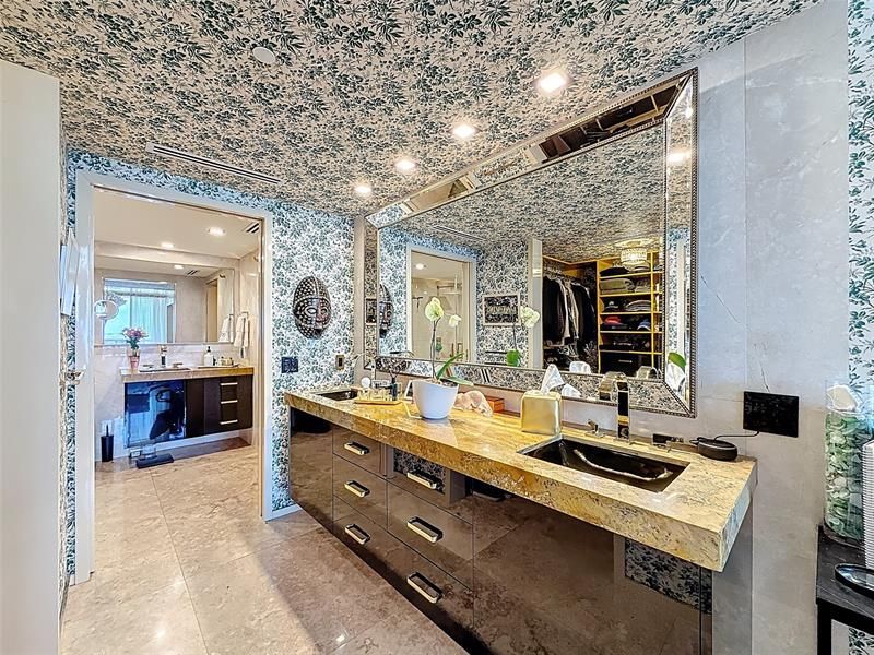 1800 S Ocean Drive, Unit 2709, Hallandale Beach, FL 33009 Photo