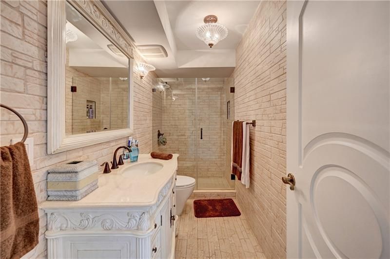 2030 S Ocean Drive, Unit 807, Hallandale Beach, FL 33009 Photo