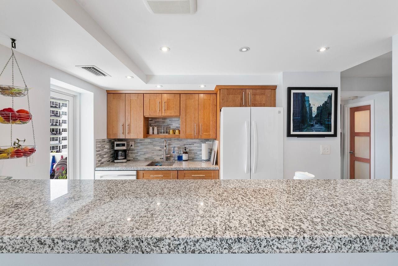 2715 N Ocean Boulevard, Unit 4E, Fort Lauderdale, FL 33308 Photo