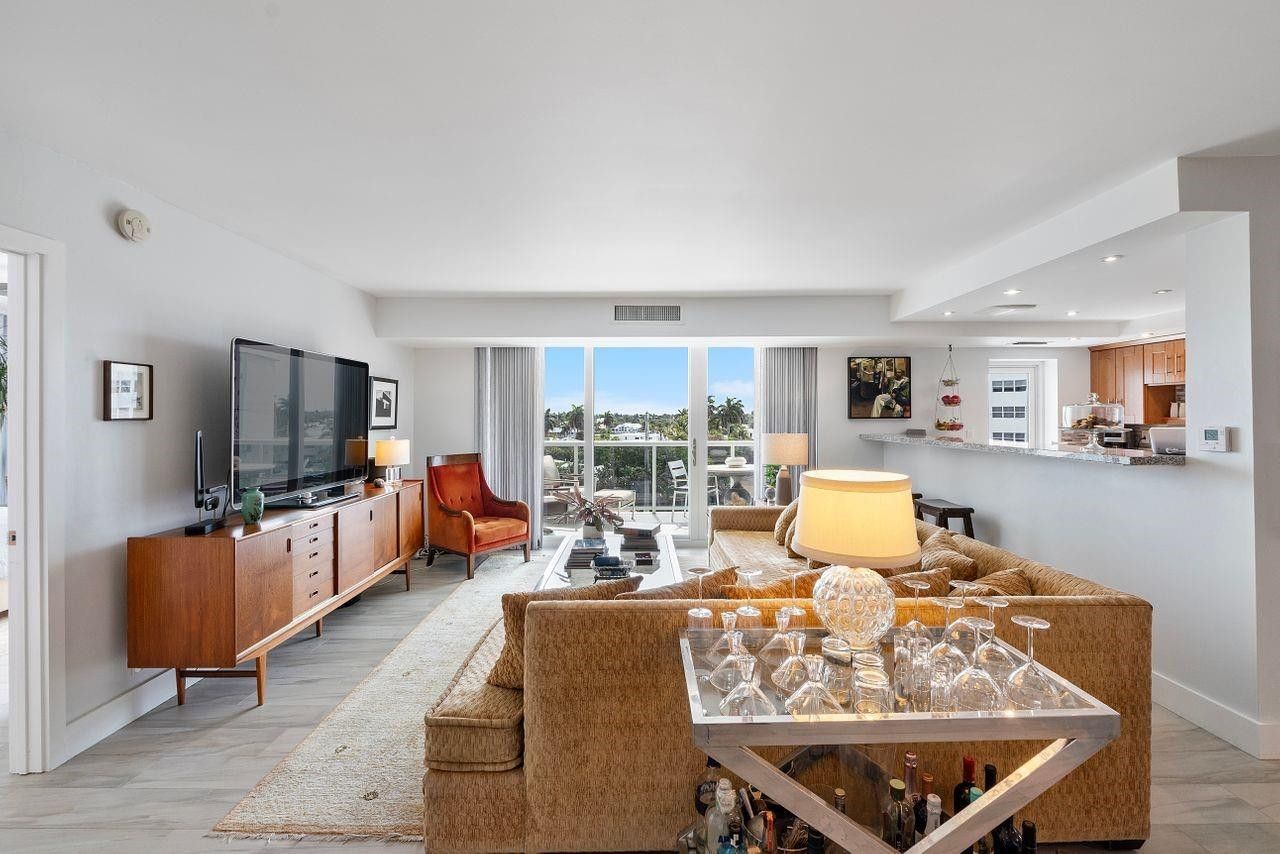 2715 N Ocean Boulevard, Unit 4E, Fort Lauderdale, FL 33308 Photo