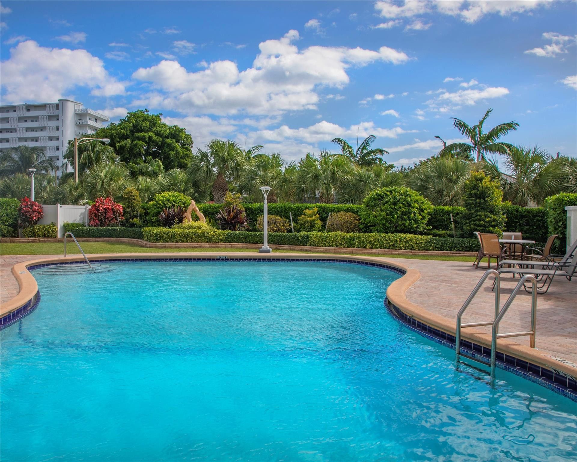 2715 N Ocean Boulevard, Unit 4E, Fort Lauderdale, FL 33308 Photo