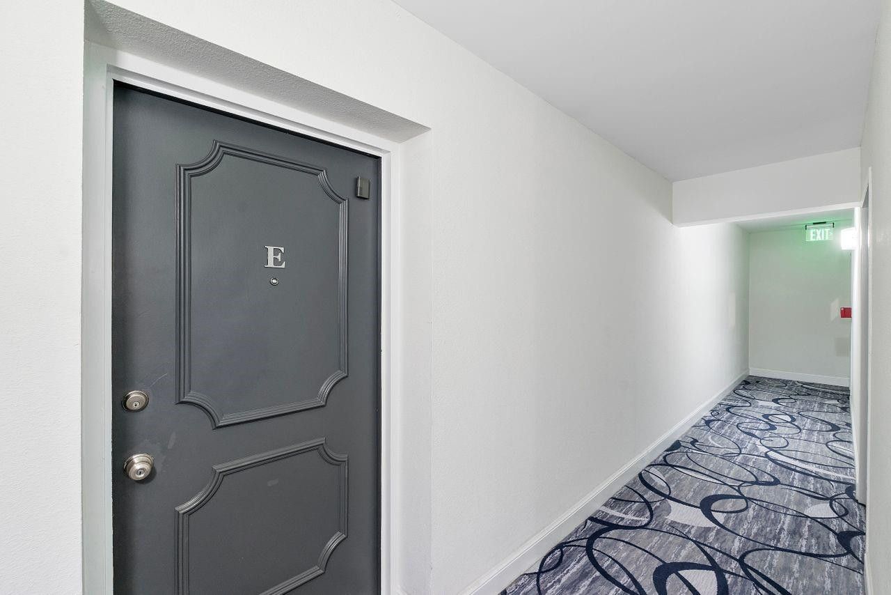 2715 N Ocean Boulevard, Unit 4E, Fort Lauderdale, FL 33308 Photo