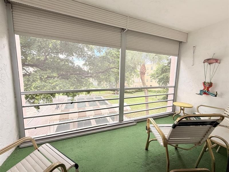 2851 Somerset Drive, Unit 316, Lauderdale Lakes, FL 33311 Photo