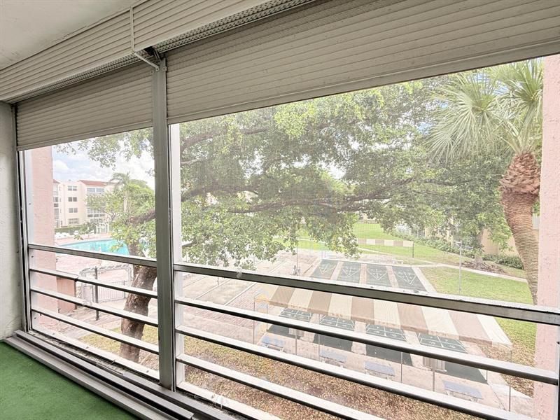 2851 Somerset Drive, Unit 316, Lauderdale Lakes, FL 33311 Photo