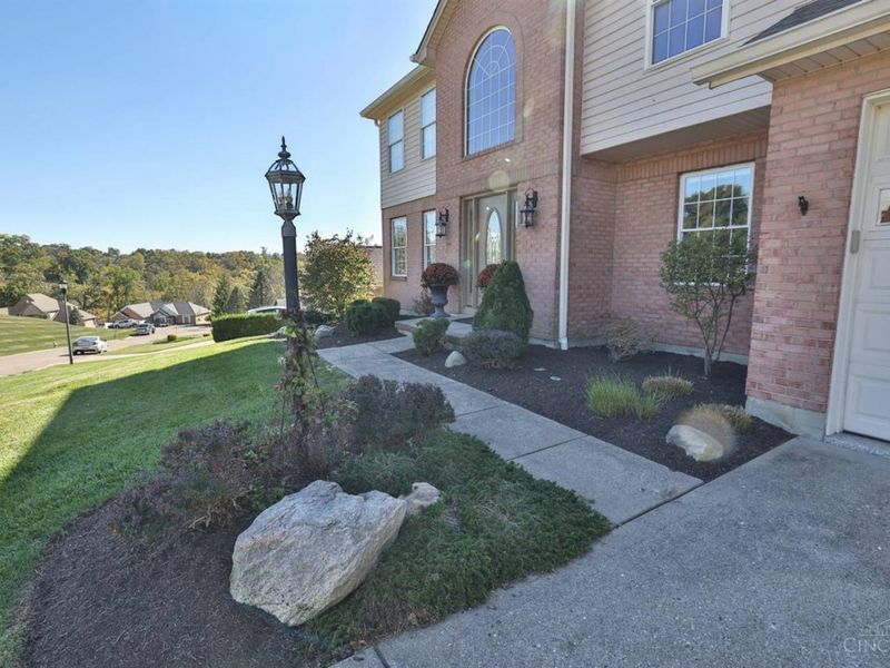 542 Aston View Lane, Cleves, OH 45002 Photo 4