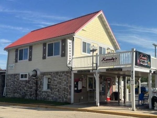 400 Railroad Street, New Glarus, WI 53574