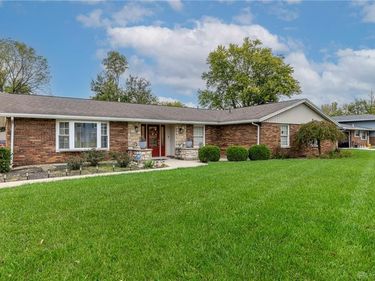 1631 Etta Kable Drive, Beavercreek, OH 45432