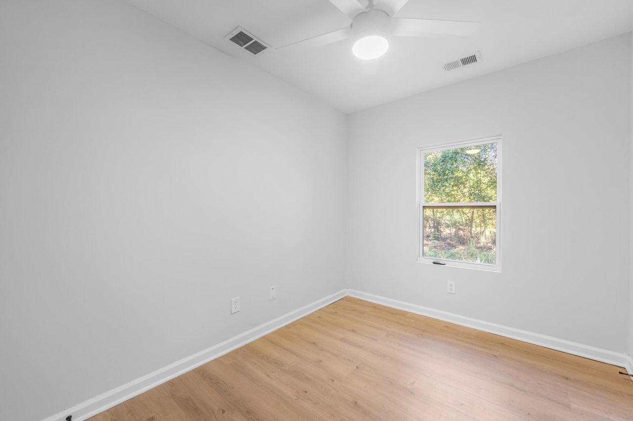 2512 Bennett Yard Road Photo 9