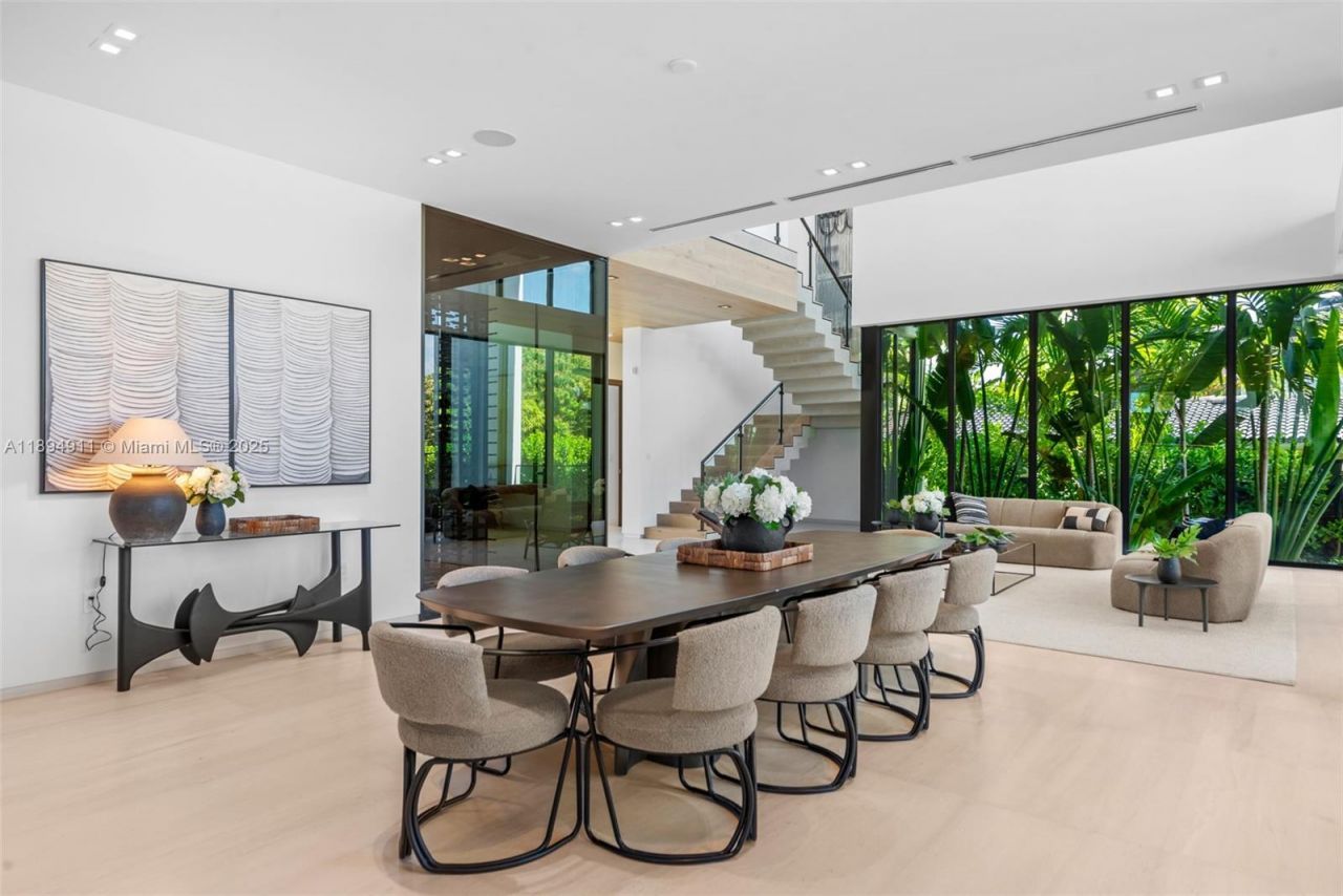 478 Tamarind Dr, Hallandale Beach, FL 33009 Photo