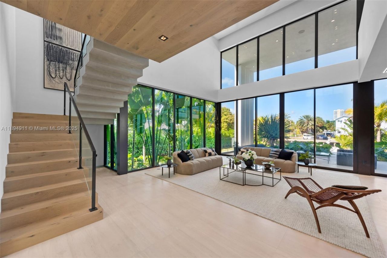 478 Tamarind Dr, Hallandale Beach, FL 33009 Photo