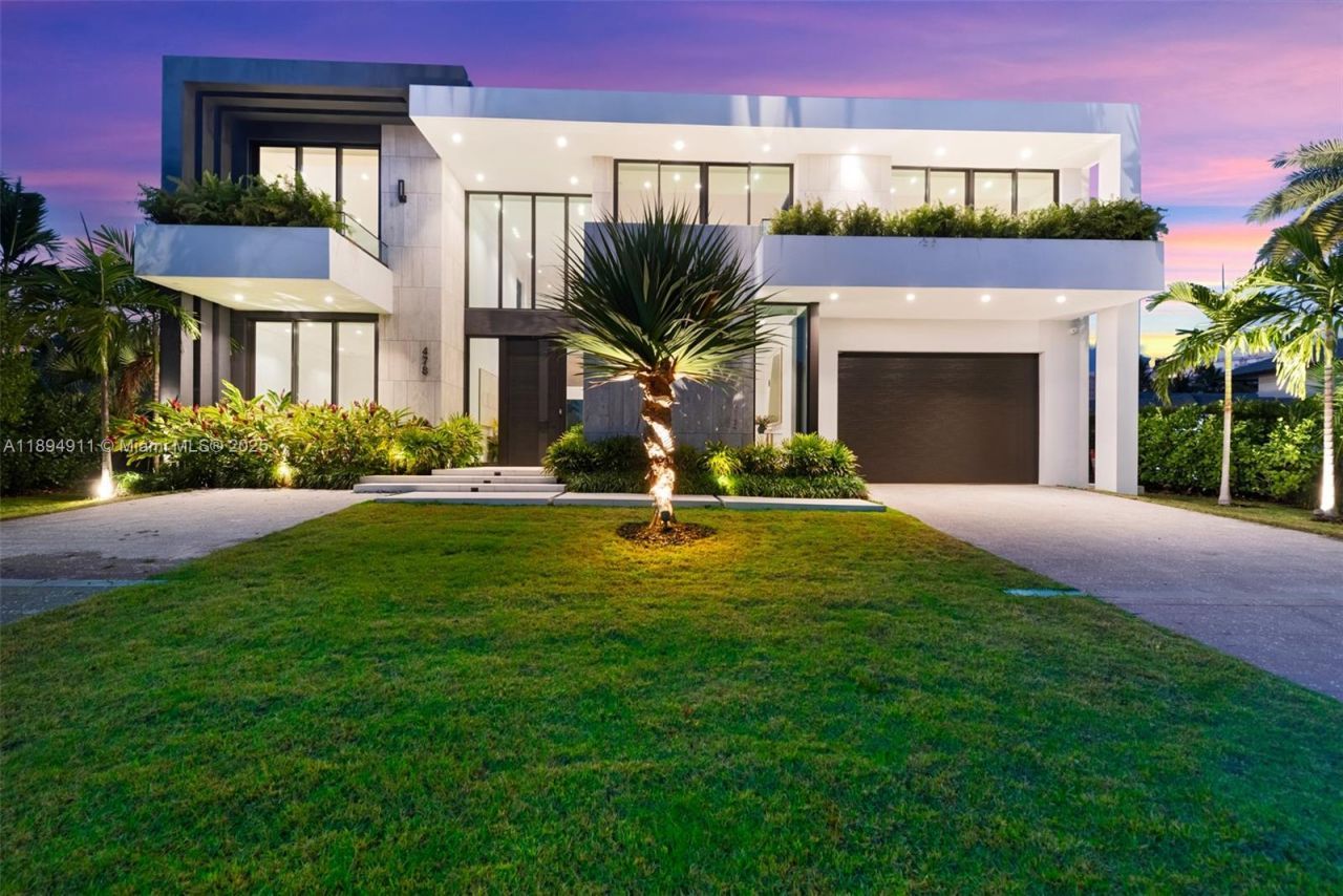 478 Tamarind Dr, Hallandale Beach, FL 33009 Photo