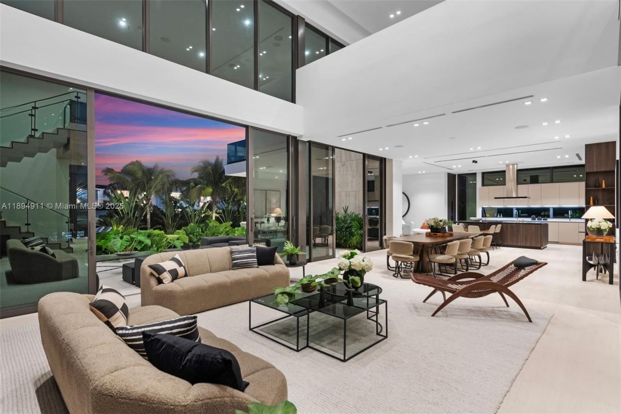 478 Tamarind Dr, Hallandale Beach, FL 33009 Photo