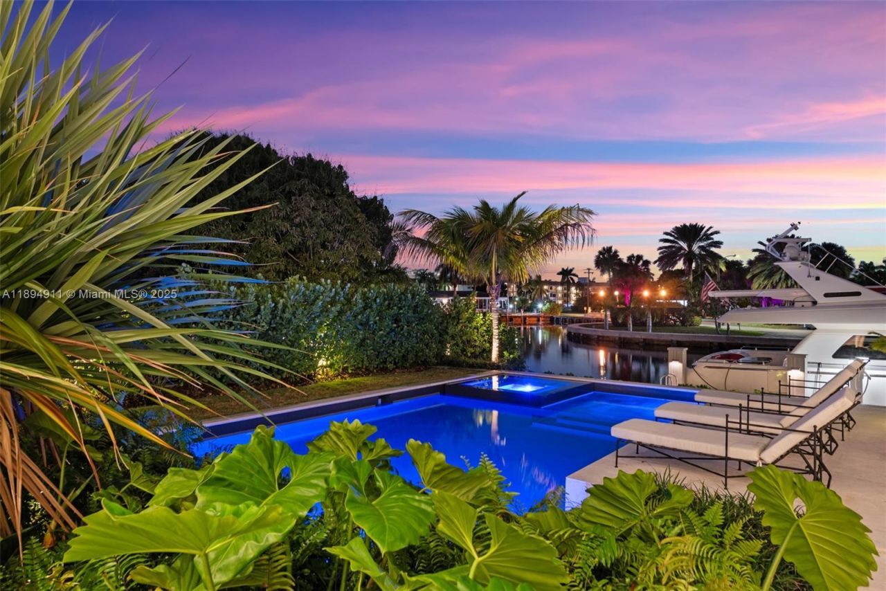 478 Tamarind Dr, Hallandale Beach, FL 33009 Photo