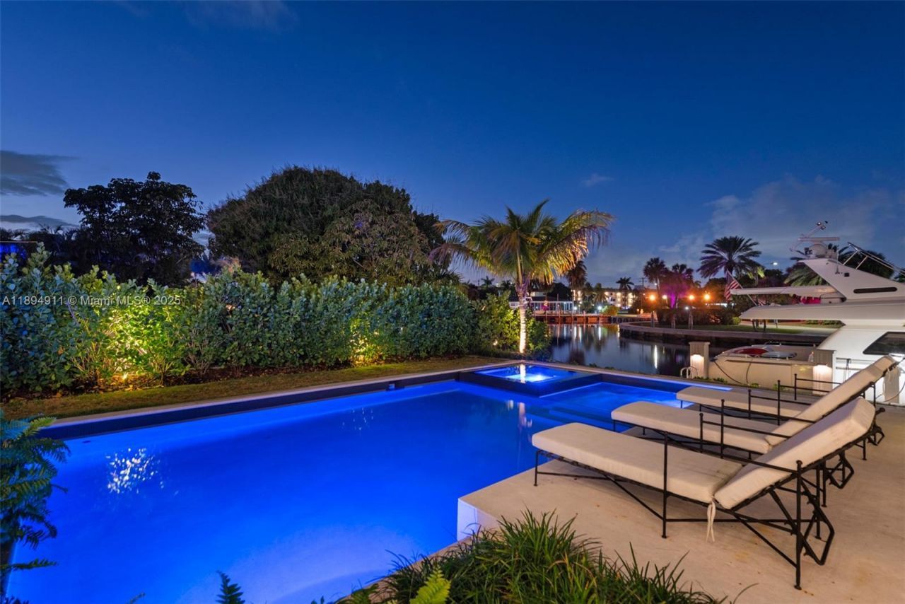 478 Tamarind Dr, Hallandale Beach, FL 33009 Photo