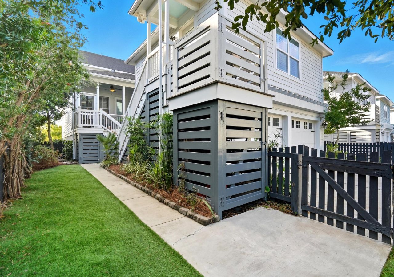 2548 Josiah Street Photo 24