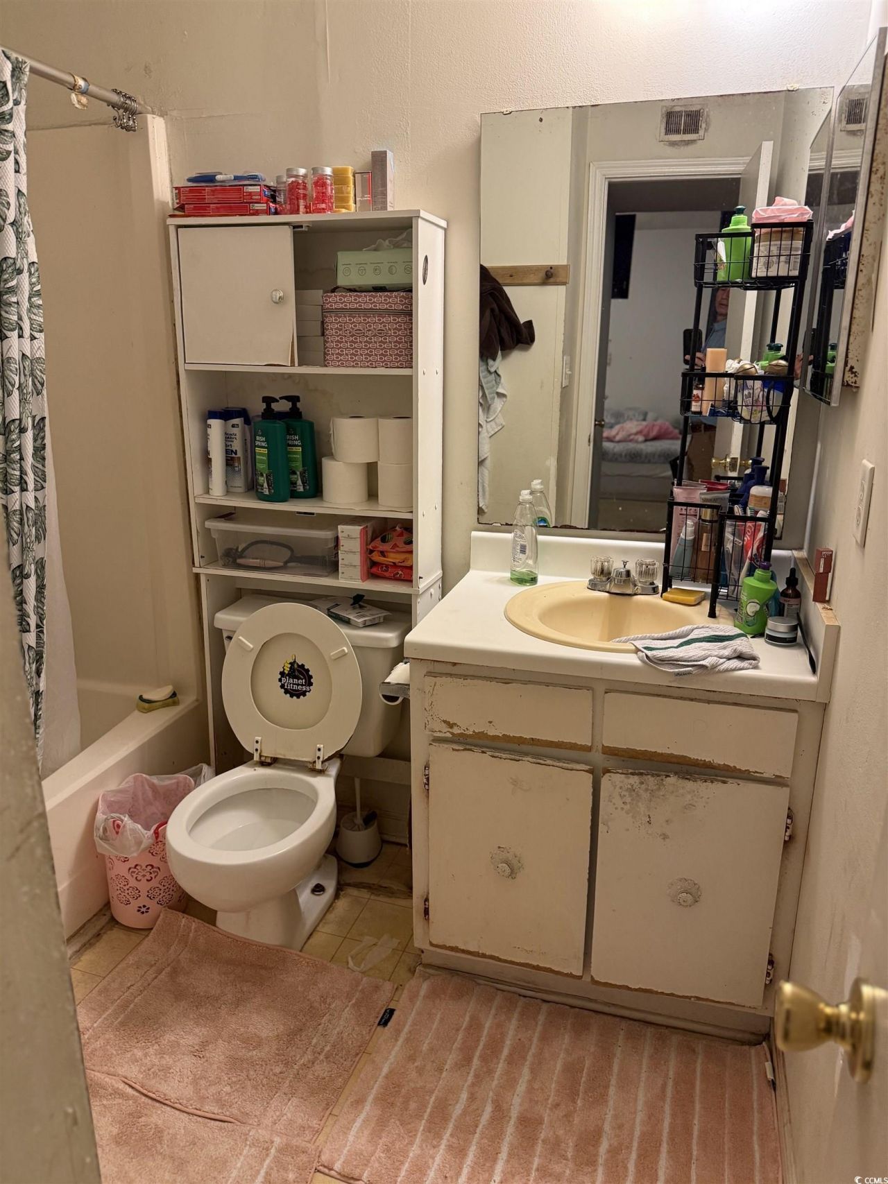 2005 Greens Blvd.  Photo 7